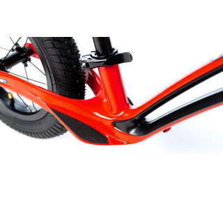 Balansinis dviratukas Karbon First red-black